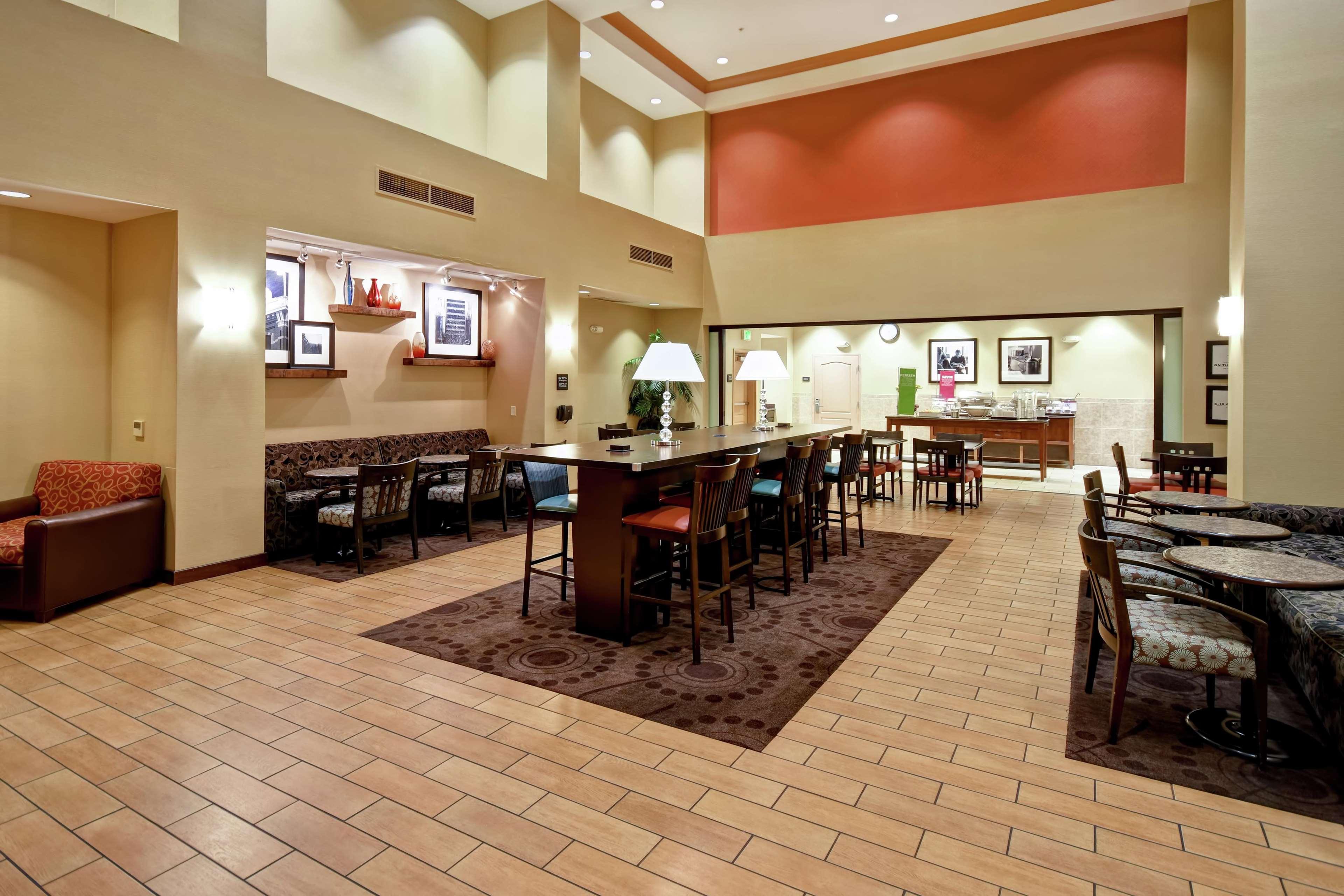 Hotel Hampton & 3*